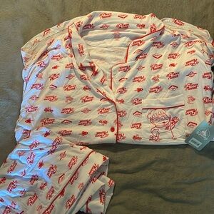 Women’s 3xl button up shirt and short set.